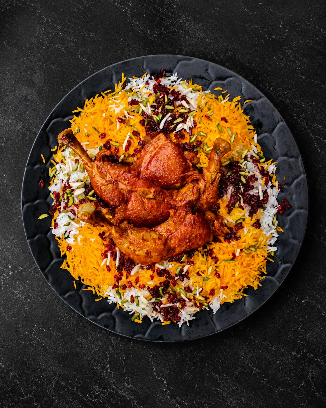 یک وعده متعادل با مرغ، برنج و سبزیجات برای بوت‌کمپ تغذیه بهترشیم